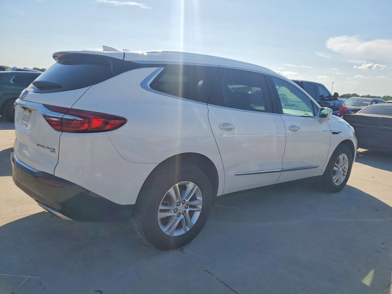 2019 Buick Enclave Premium - Фото 3