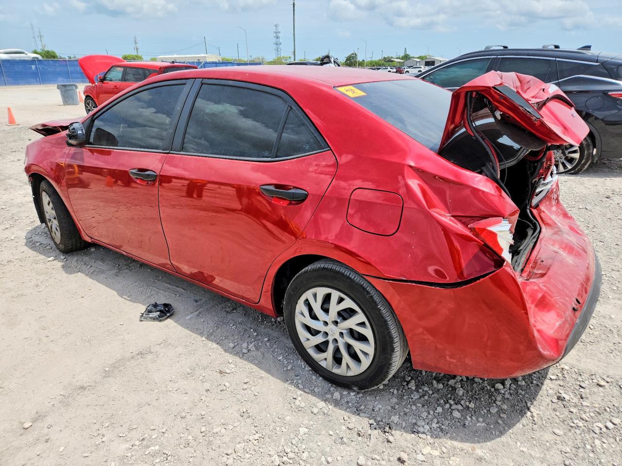 2016 Toyota Corolla Le - Фото 2