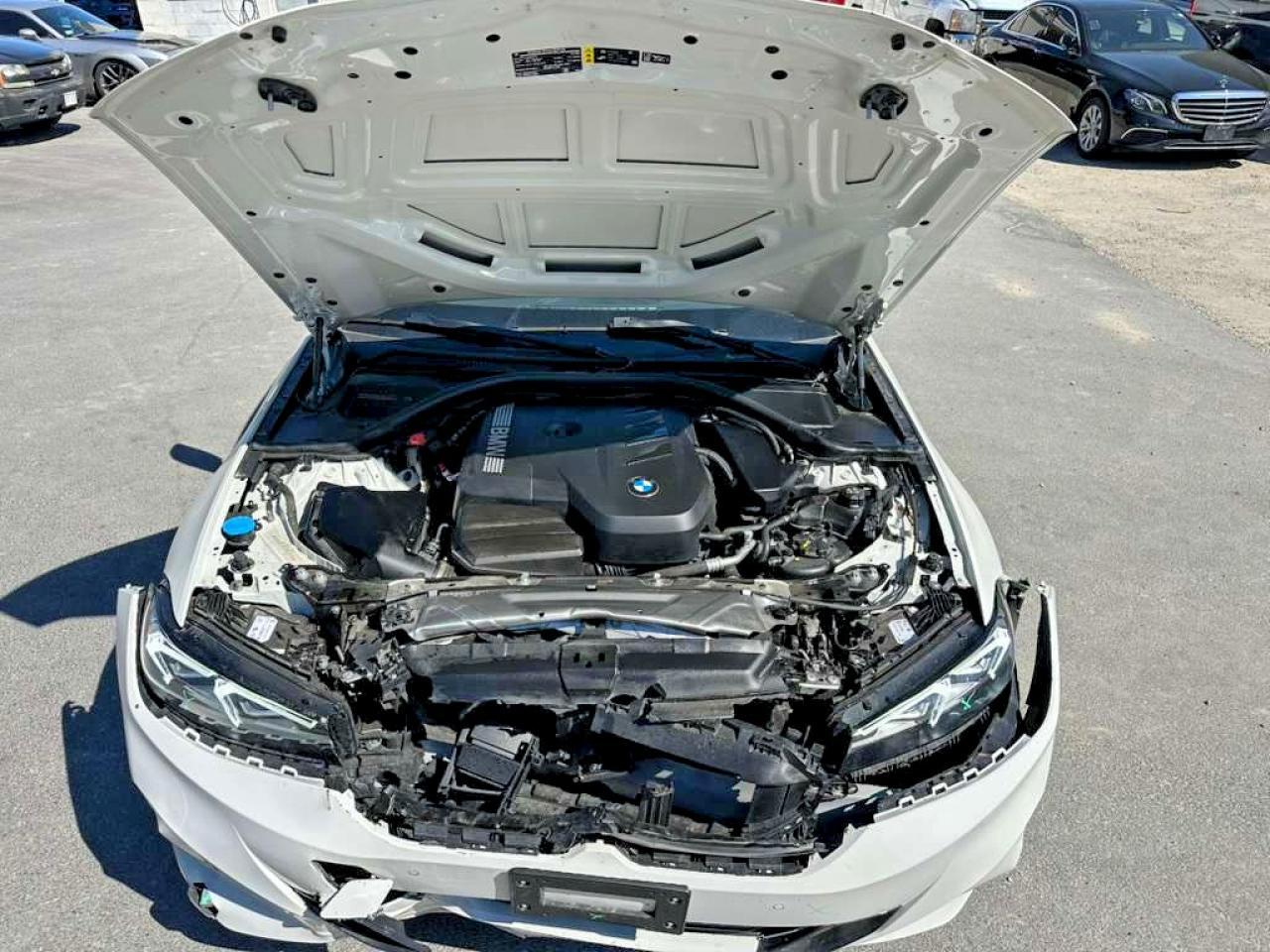 2026 BMW 330I - Фото 7