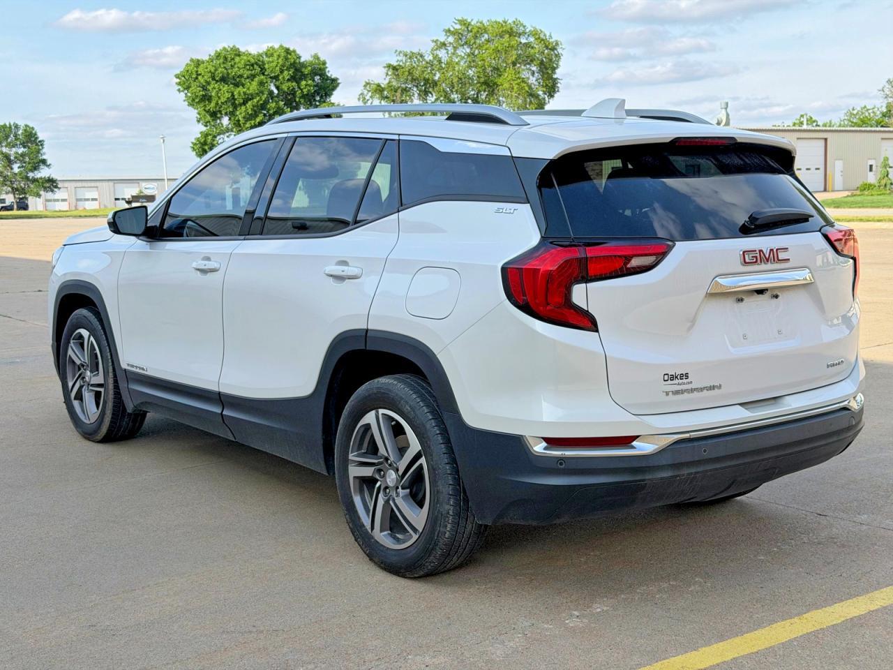 2021 GMC Terrain Slt - Image 3