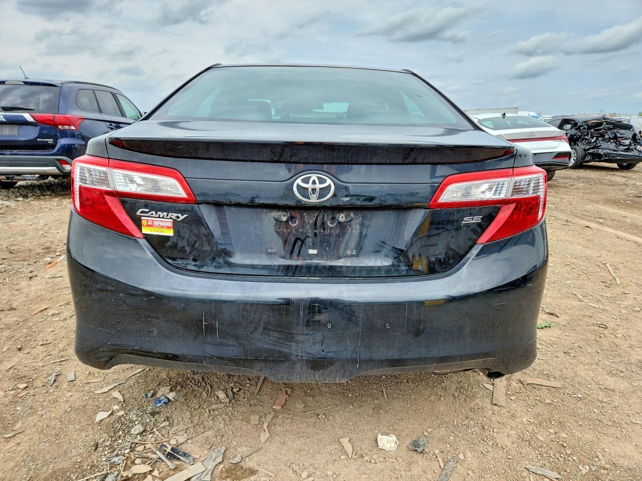 2013 Toyota Camry Se - Image 6