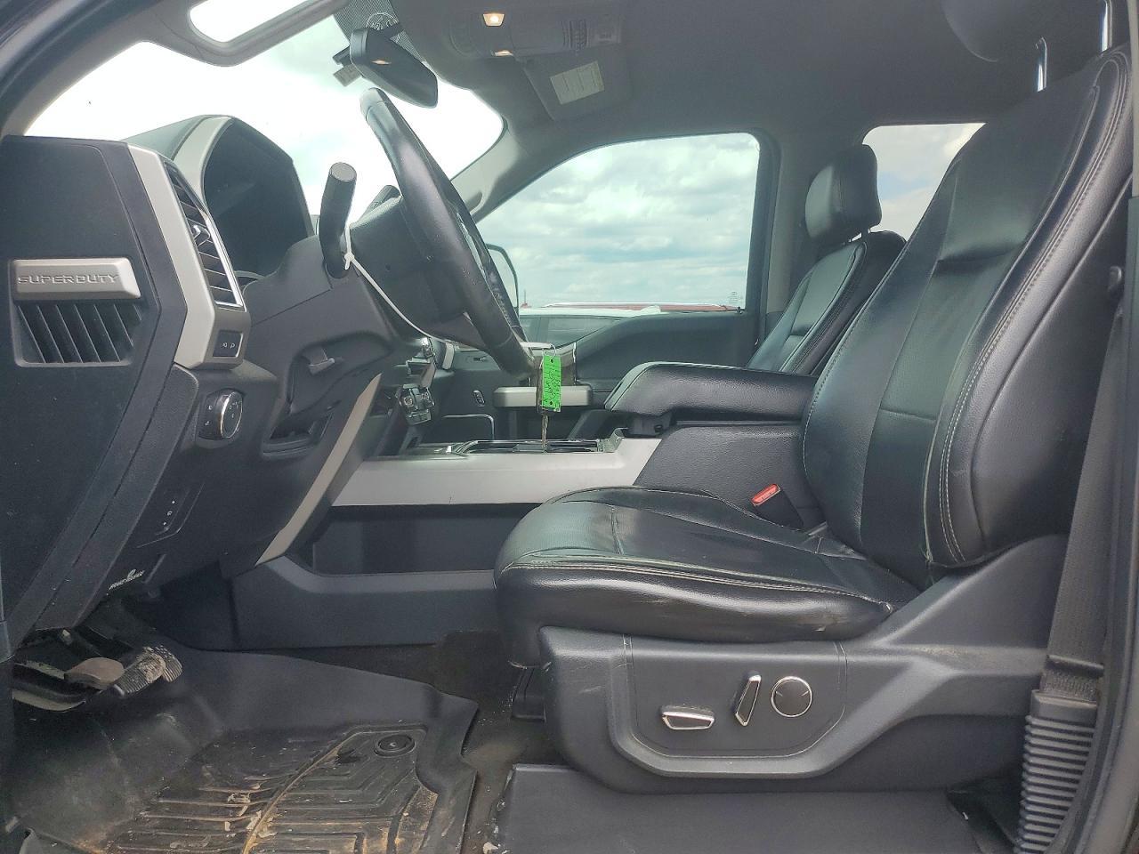 2017 Ford F250 Super Duty - Фото 7