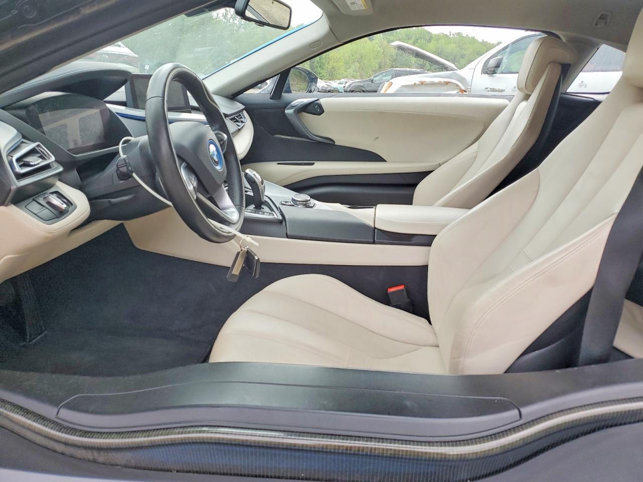 2016 BMW I8 - Фото 7