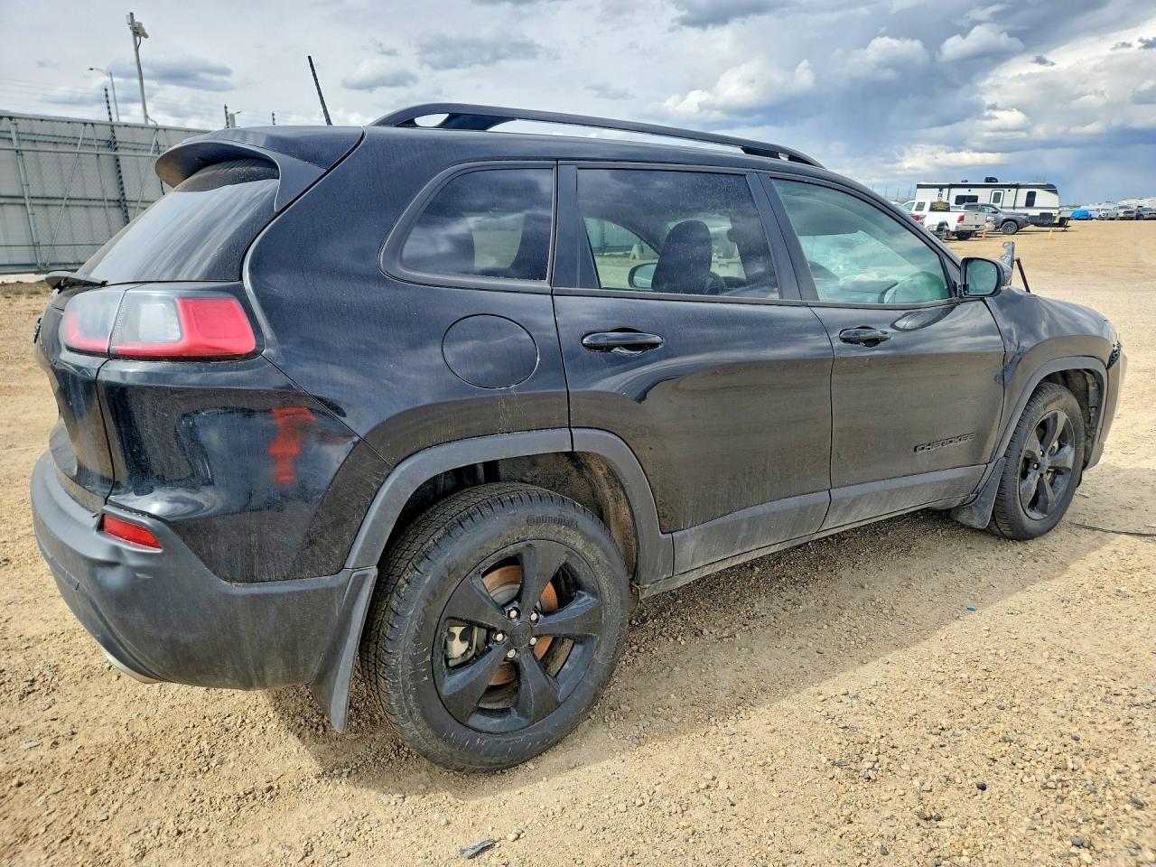 2022 Jeep Cherokee Latitude Lux - Image 3