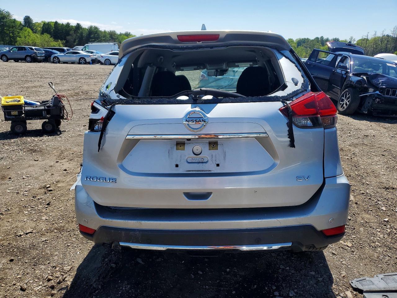 2019 Nissan Rogue Sv - Image 6