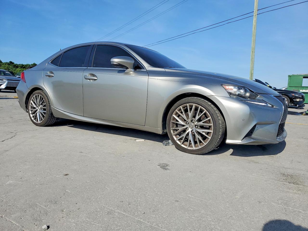 2016 Lexus Is 200T - Фото 4