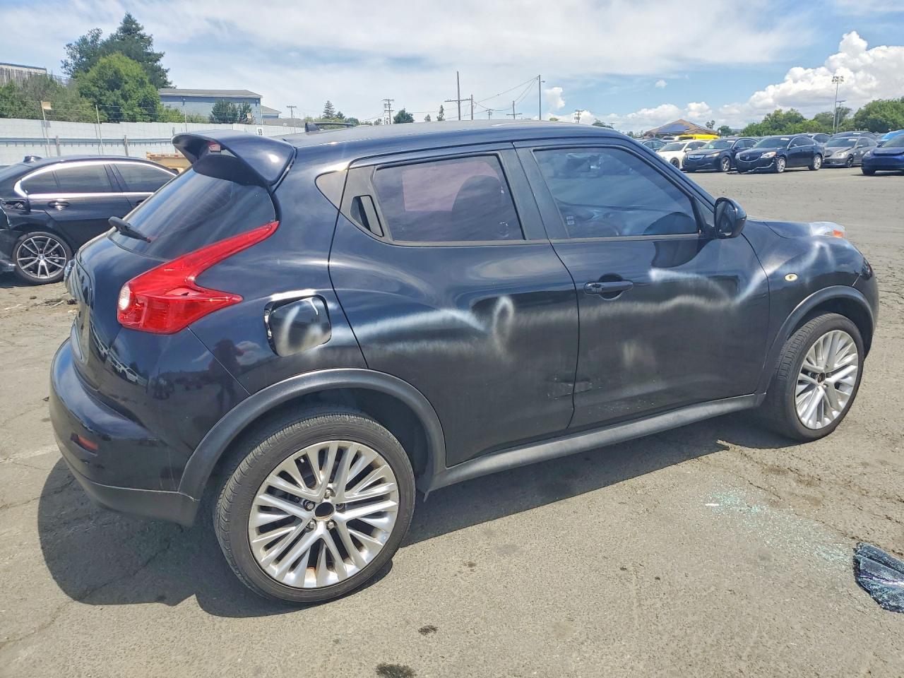2011 Nissan Juke S - Image 3