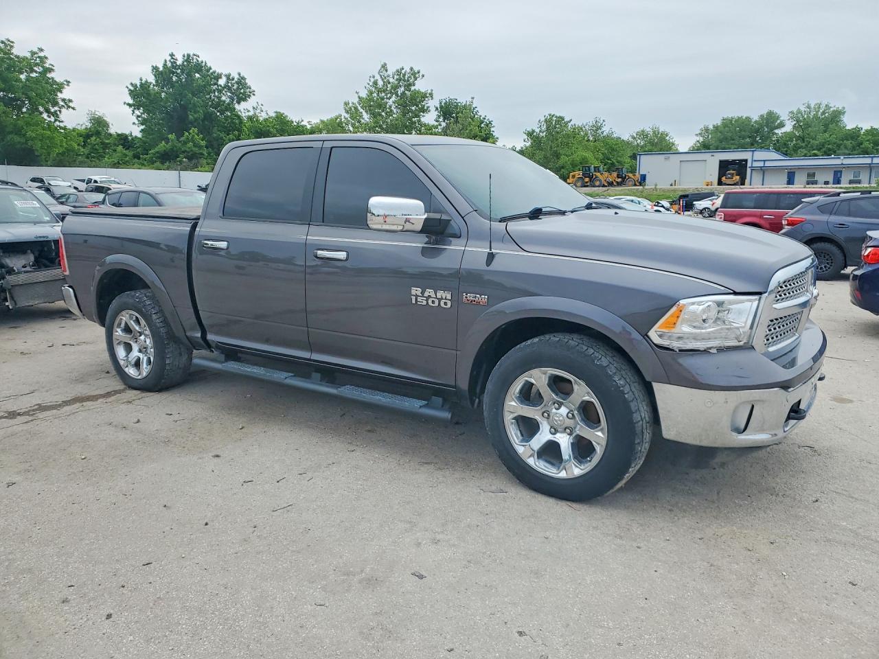 2017 Ram 1500 Laramie - Фото 4