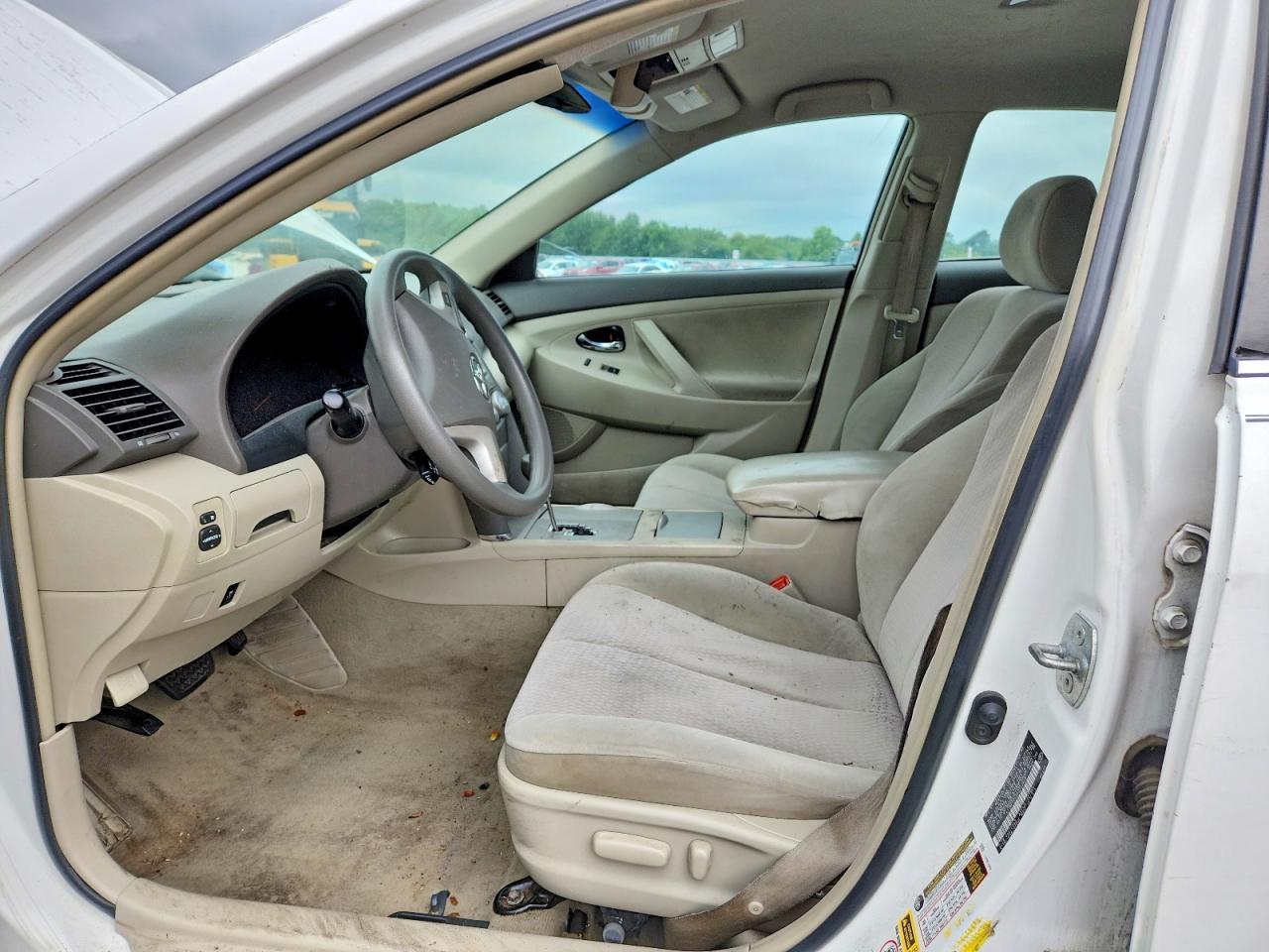 2011 Toyota Camry Le - Фото 7