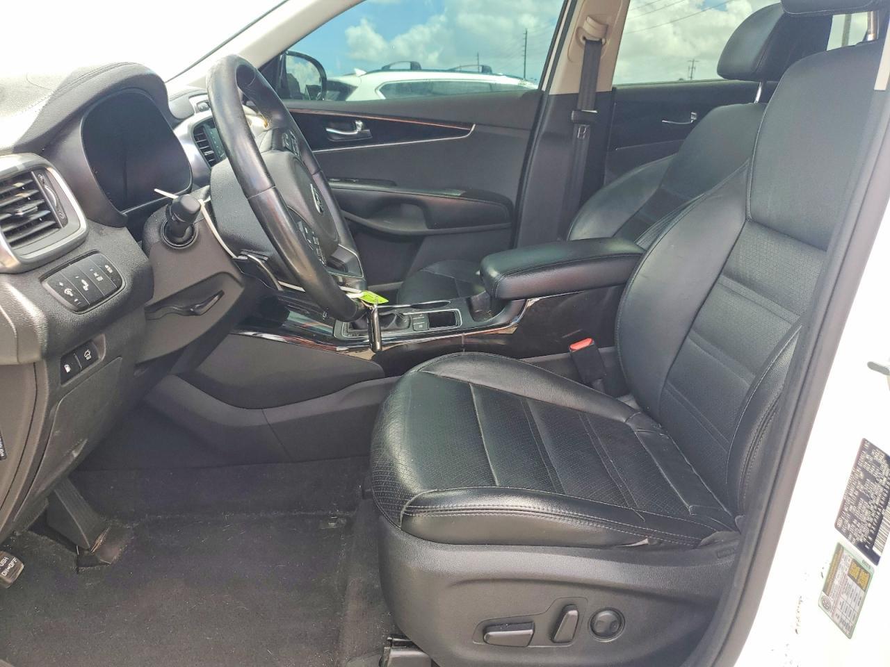 2017 Kia Sorento Ex - Image 7