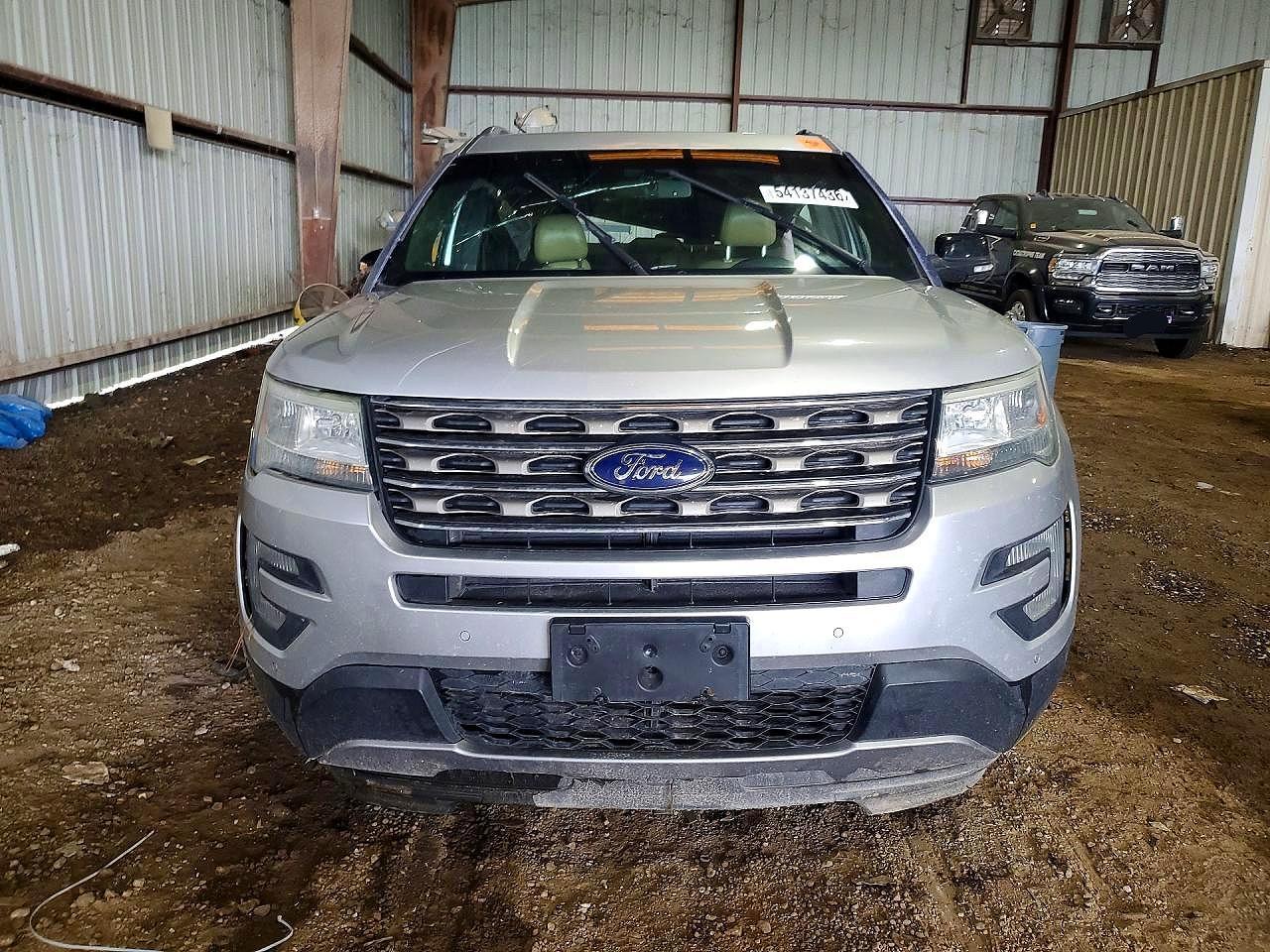 2016 Ford Explorer Xlt - Фото 5