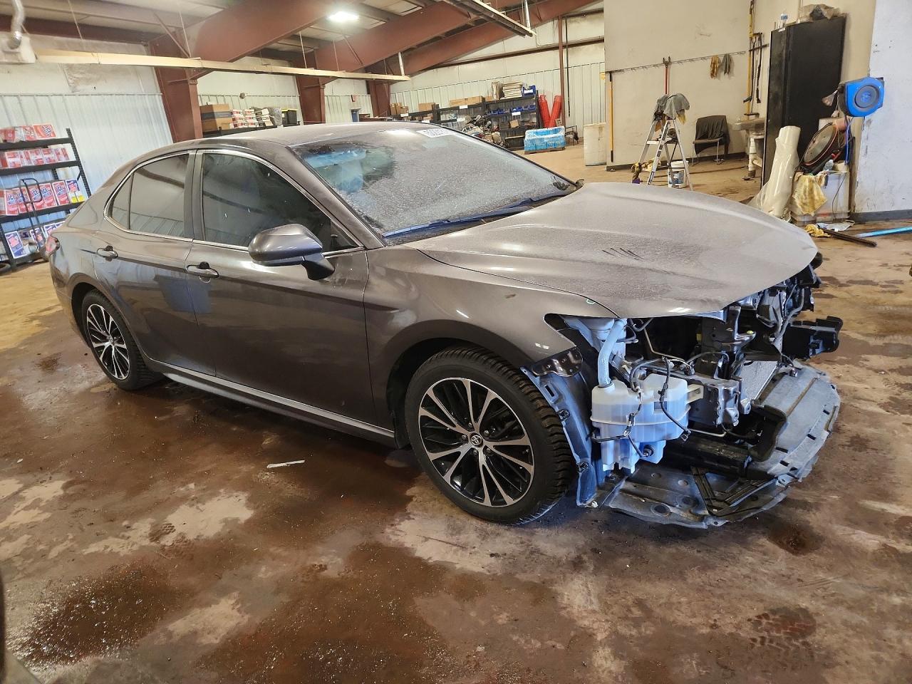 2019 Toyota Camry Se - Image 4