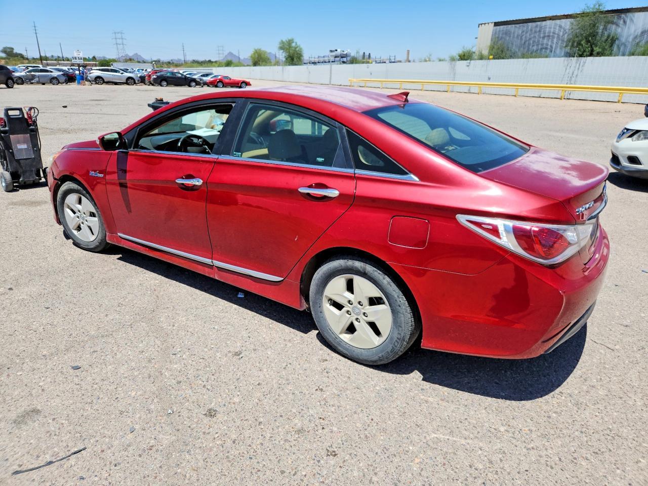 2012 Hyundai Sonata Hybrid - Image 2