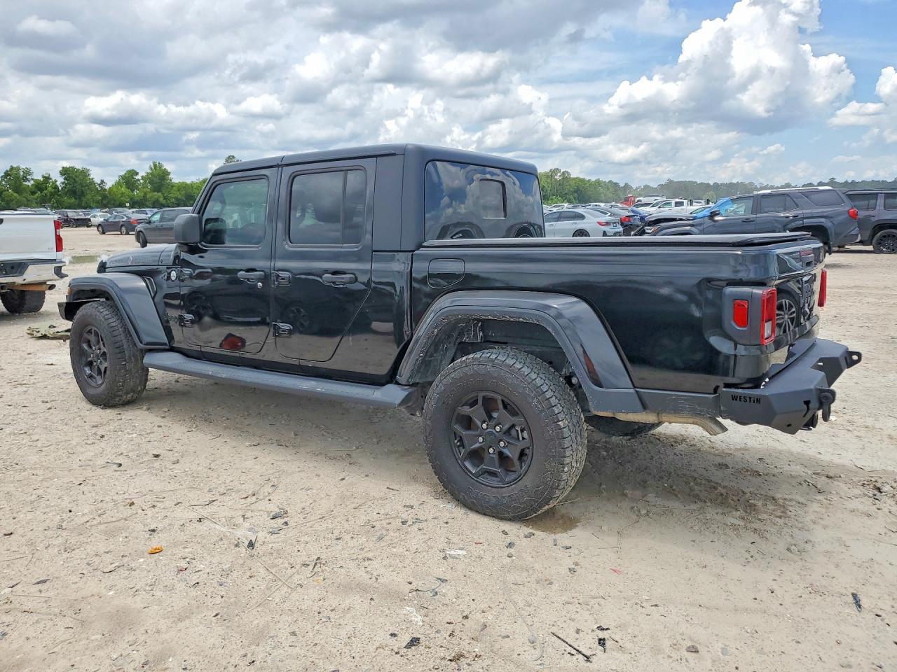 2022 Jeep Gladiator Sport - Фото 2