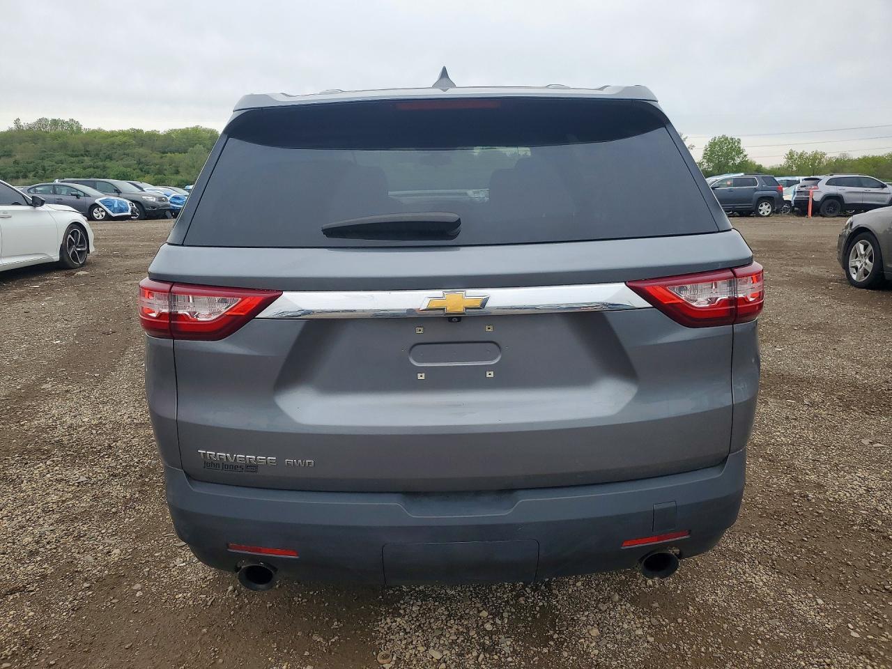 2020 Chevrolet Traverse Ls - Image 6