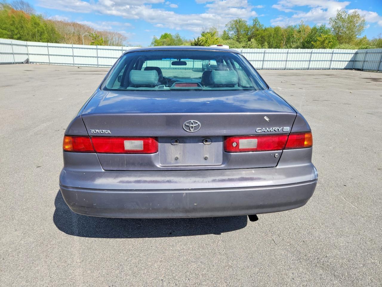 1998 Toyota Camry Xle V6 - Фото 6