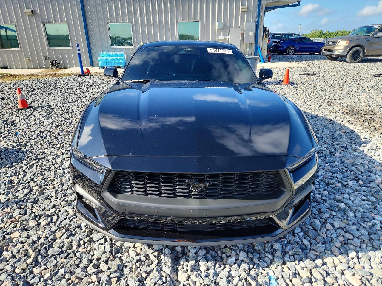 2025 Ford Mustang - Image 5