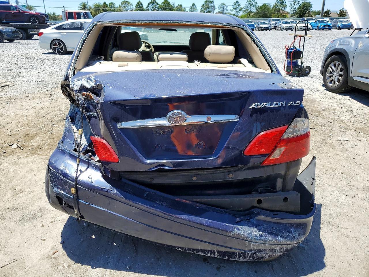 2003 Toyota Avalon Xls - Image 6