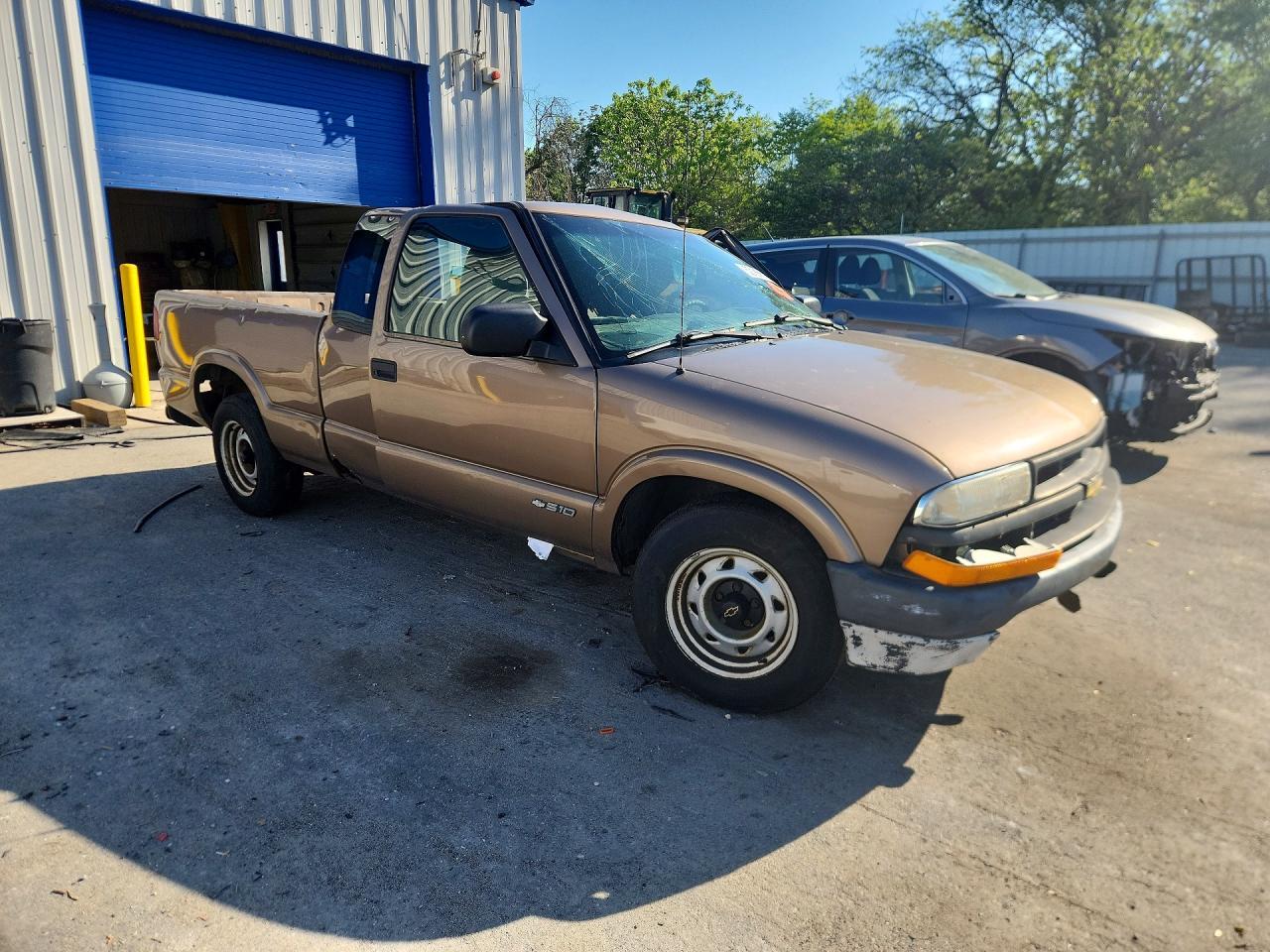 2002 Chevrolet S Truck S10 - Image 4