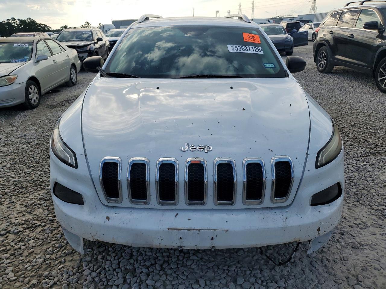 2015 Jeep Cherokee Sport - Image 5