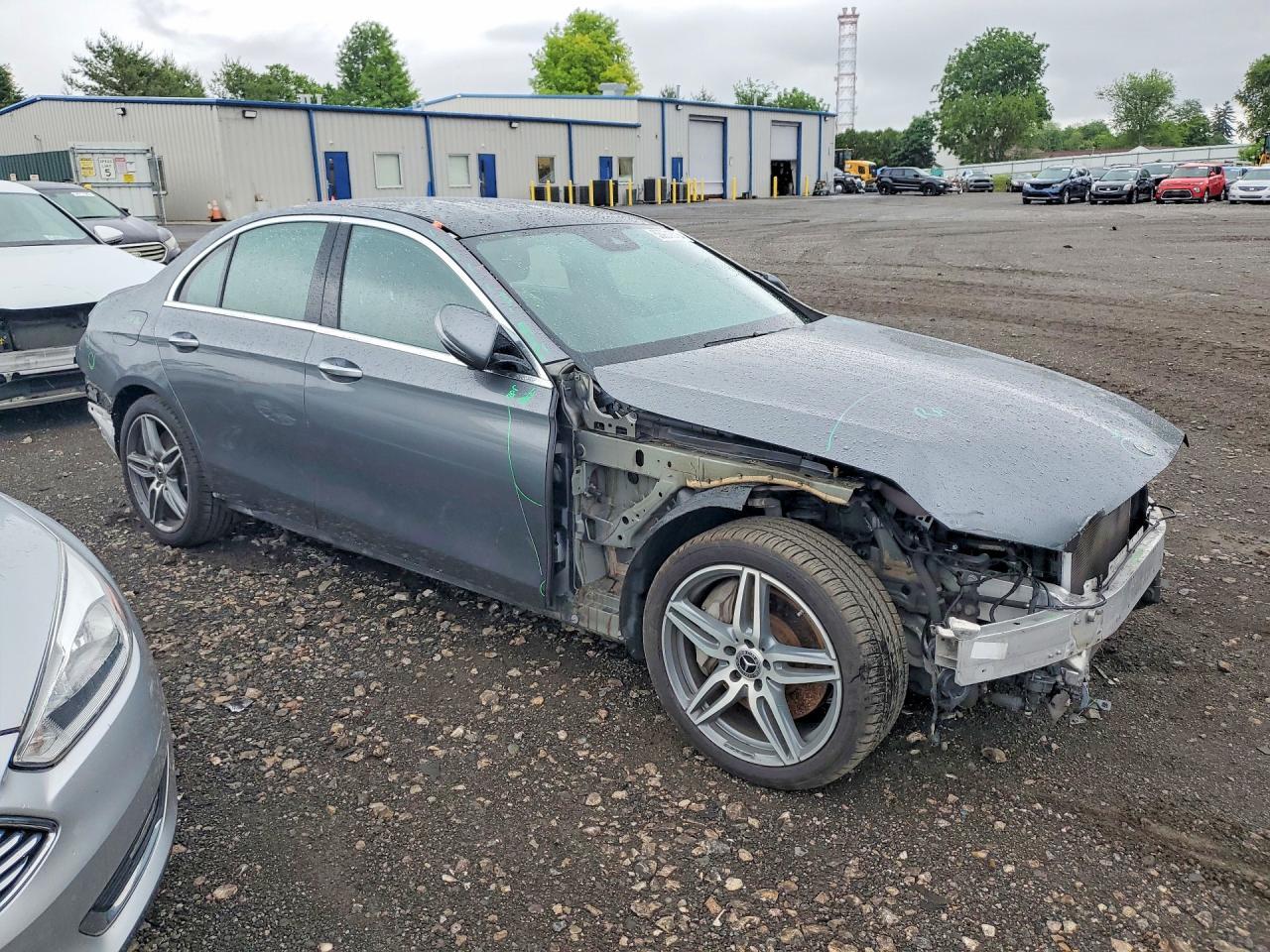 2018 Mercedes-Benz E 400 4Matic - Image 4