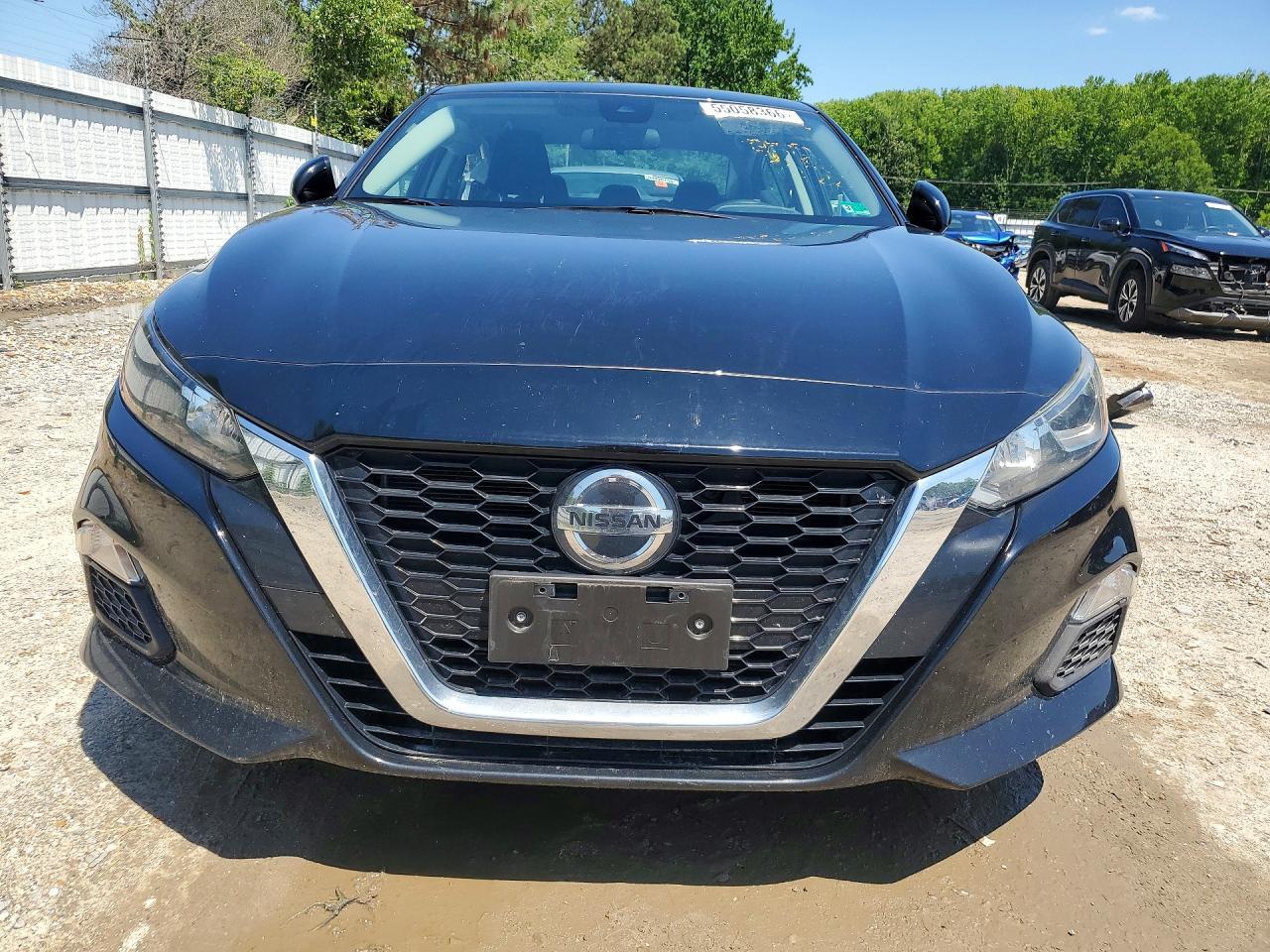 2022 Nissan Altima S - Image 5
