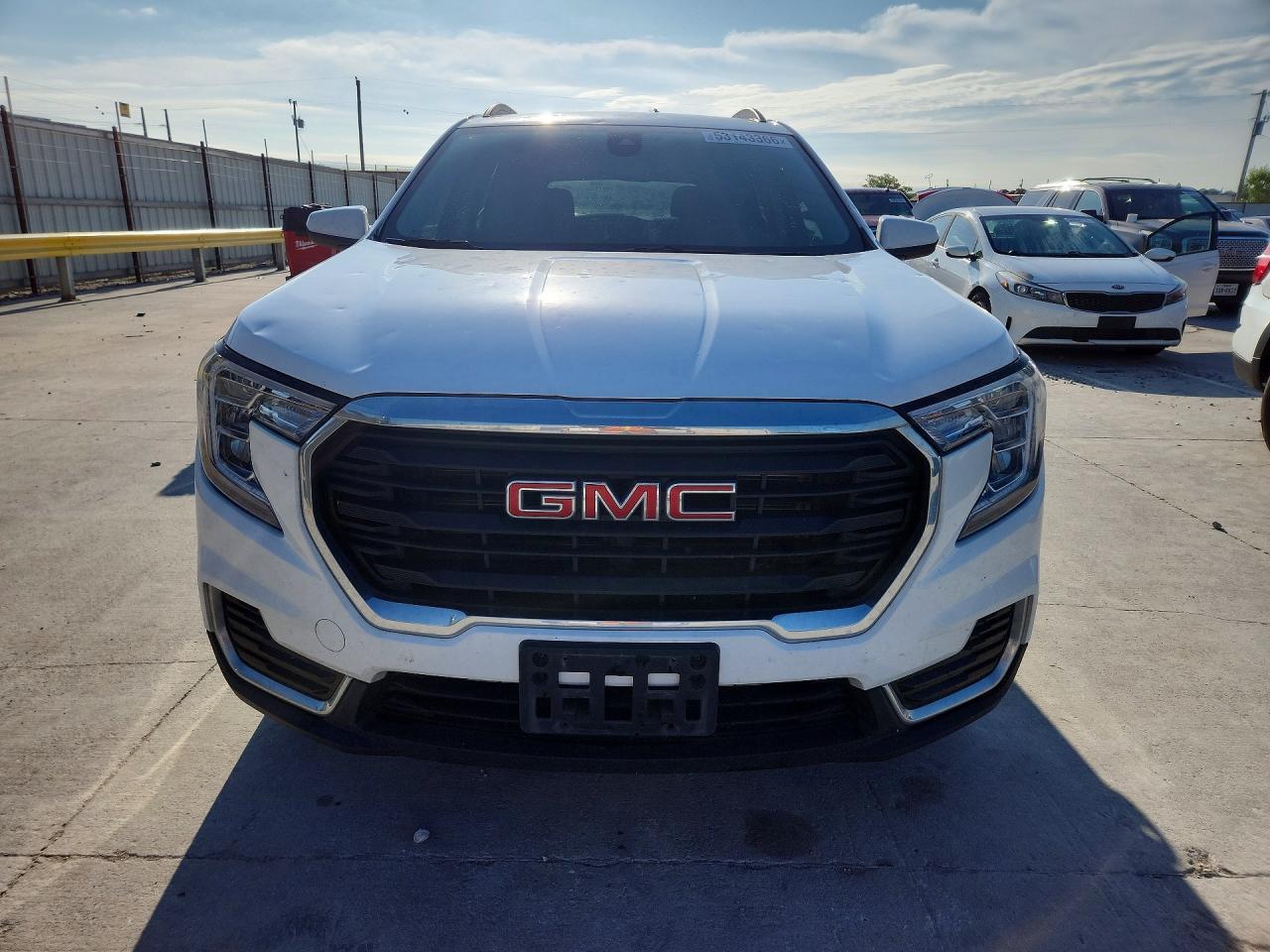 2024 GMC Terrain - Image 5