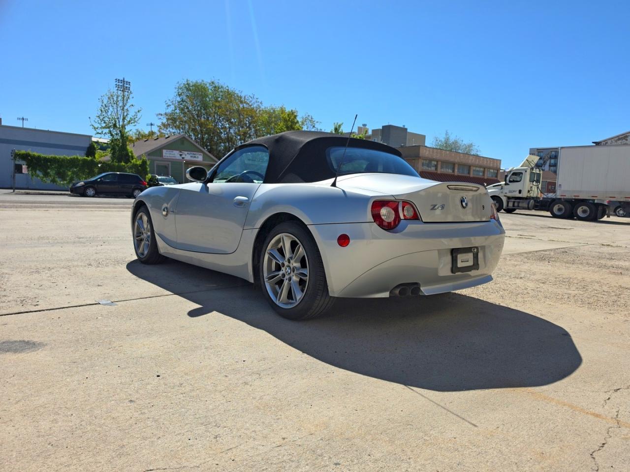 2005 BMW Z4 3.0 - Image 3