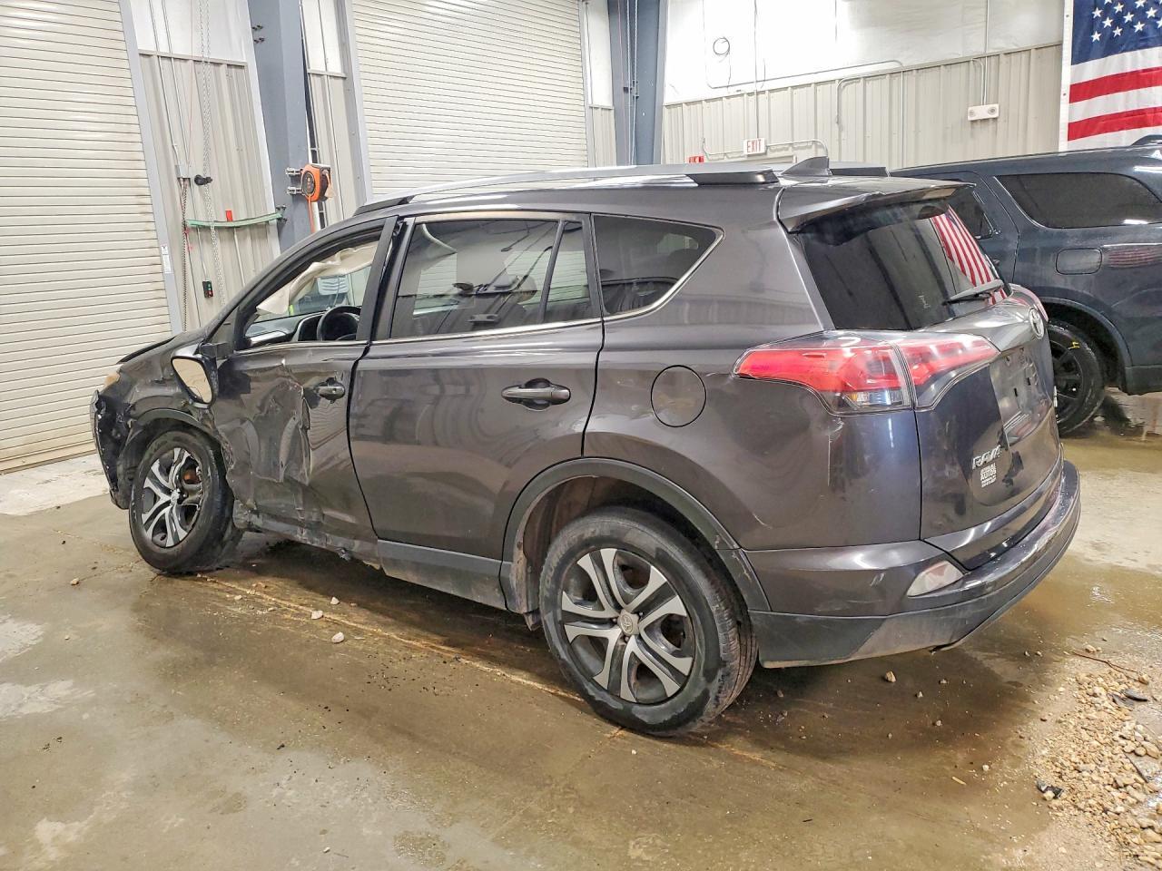 2018 Toyota Rav4 Le - Image 2