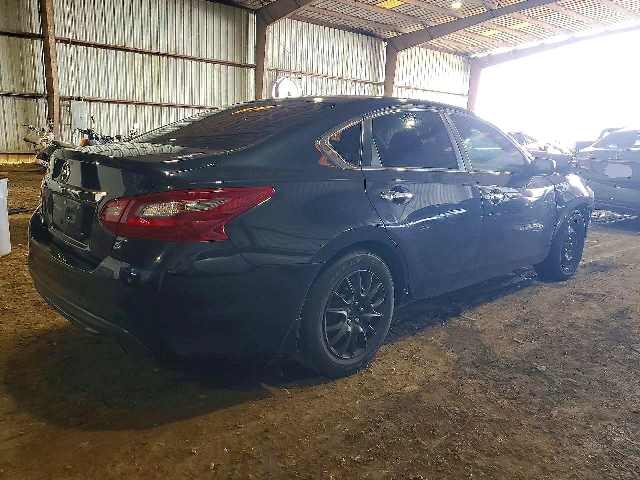 2018 Nissan Altima 2.5 S - Image 3