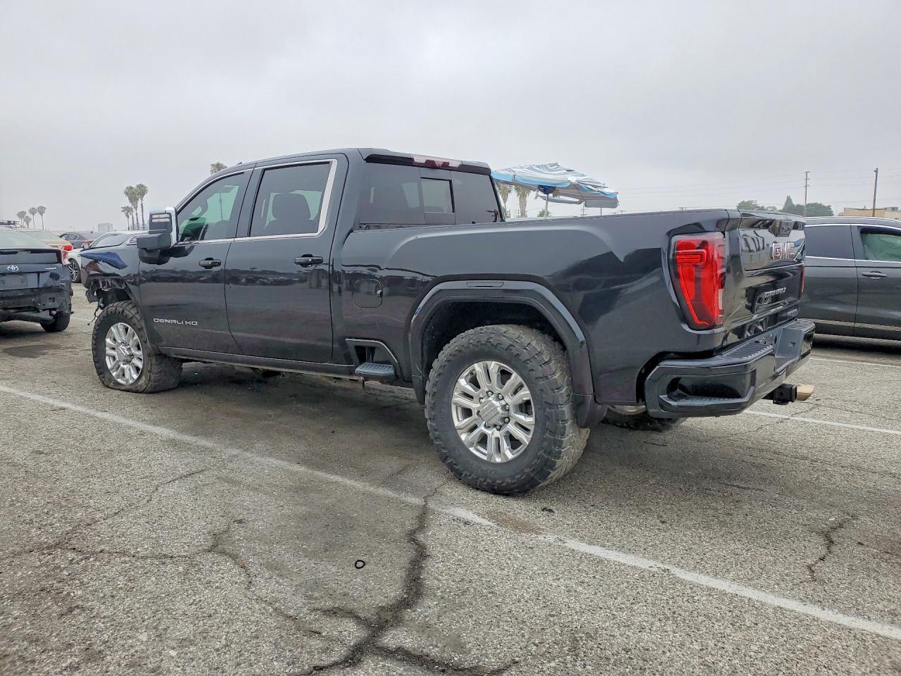 2022 GMC Sierra K2500 Denali - Фото 2