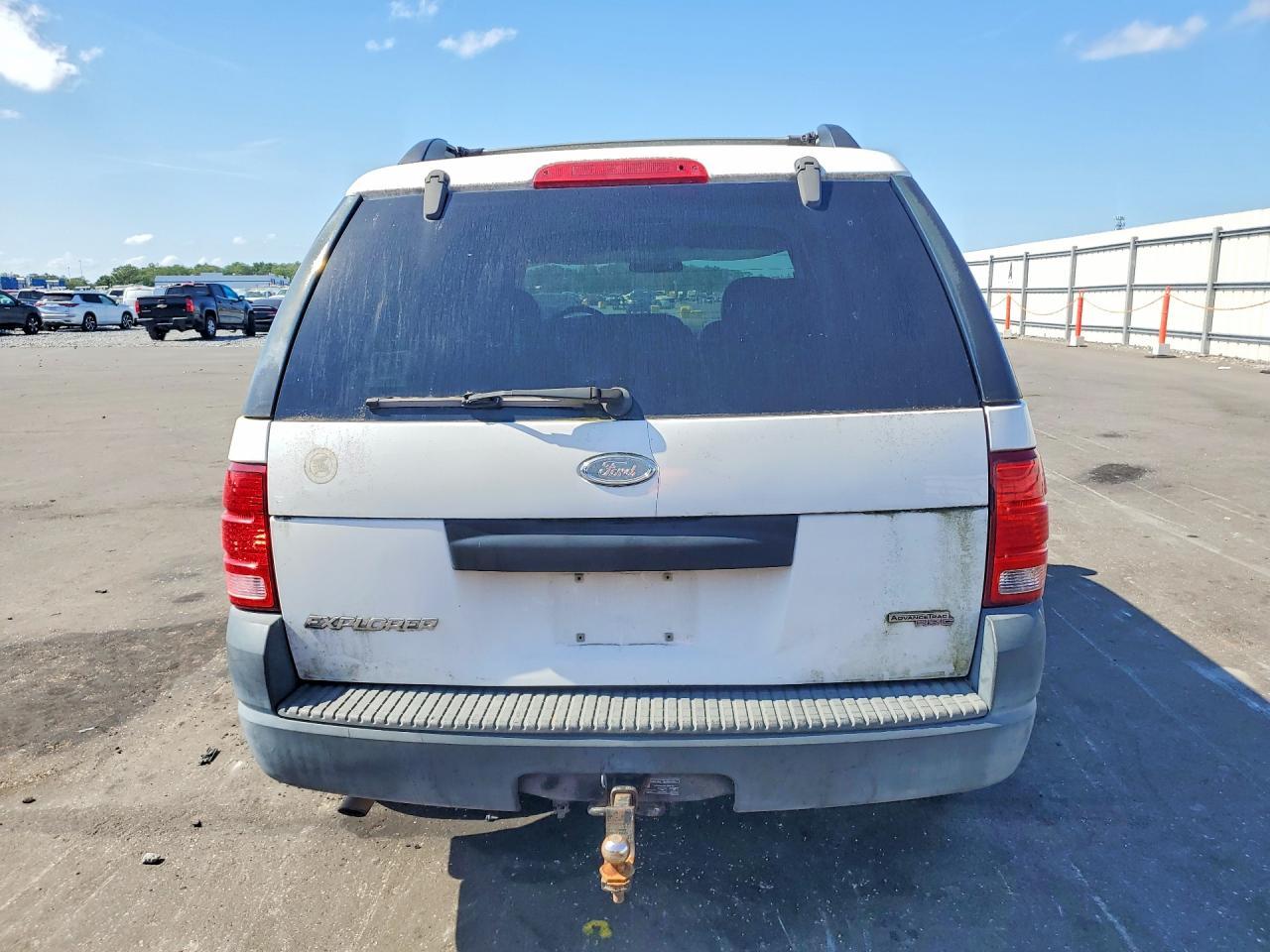 2005 Ford Explorer Xls - Image 6