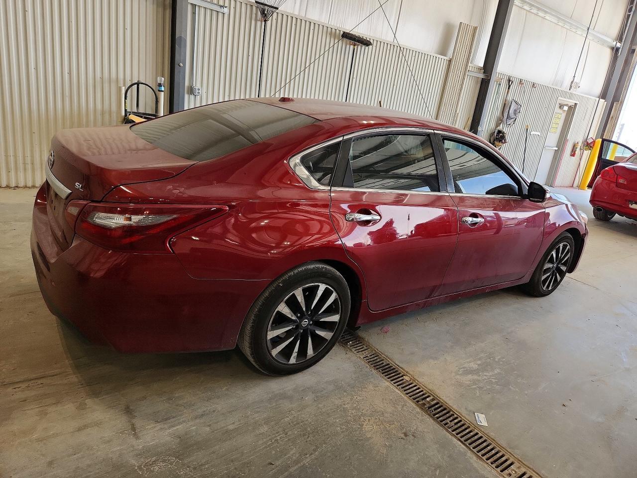 2018 Nissan Altima 2.5 Sl - Image 3