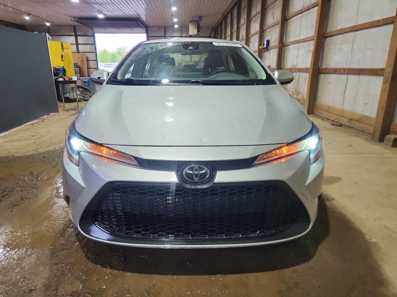 2020 Toyota Corolla Le - Фото 5