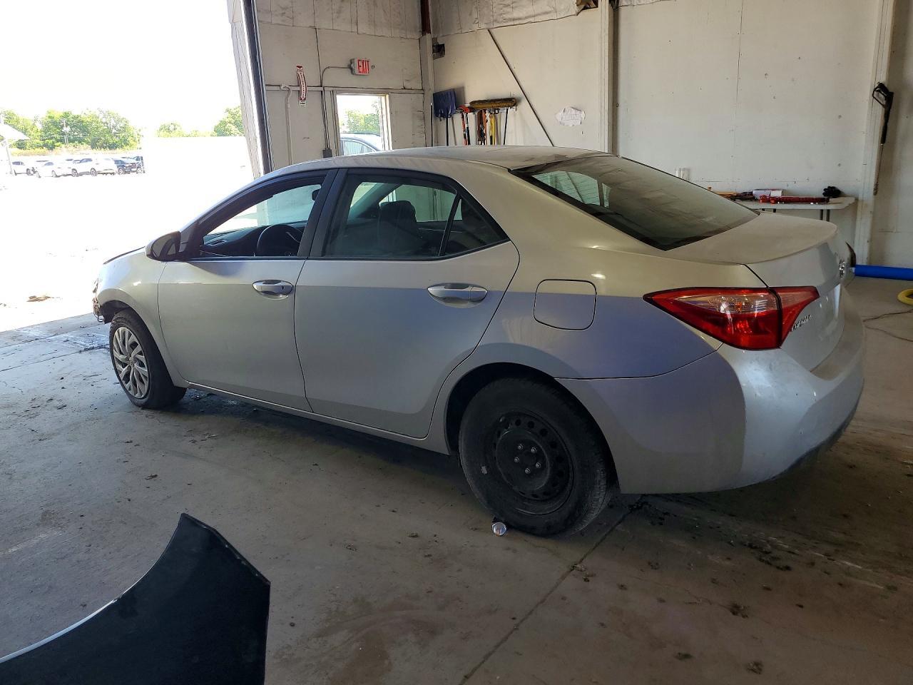 2019 Toyota Corolla Le - Фото 2