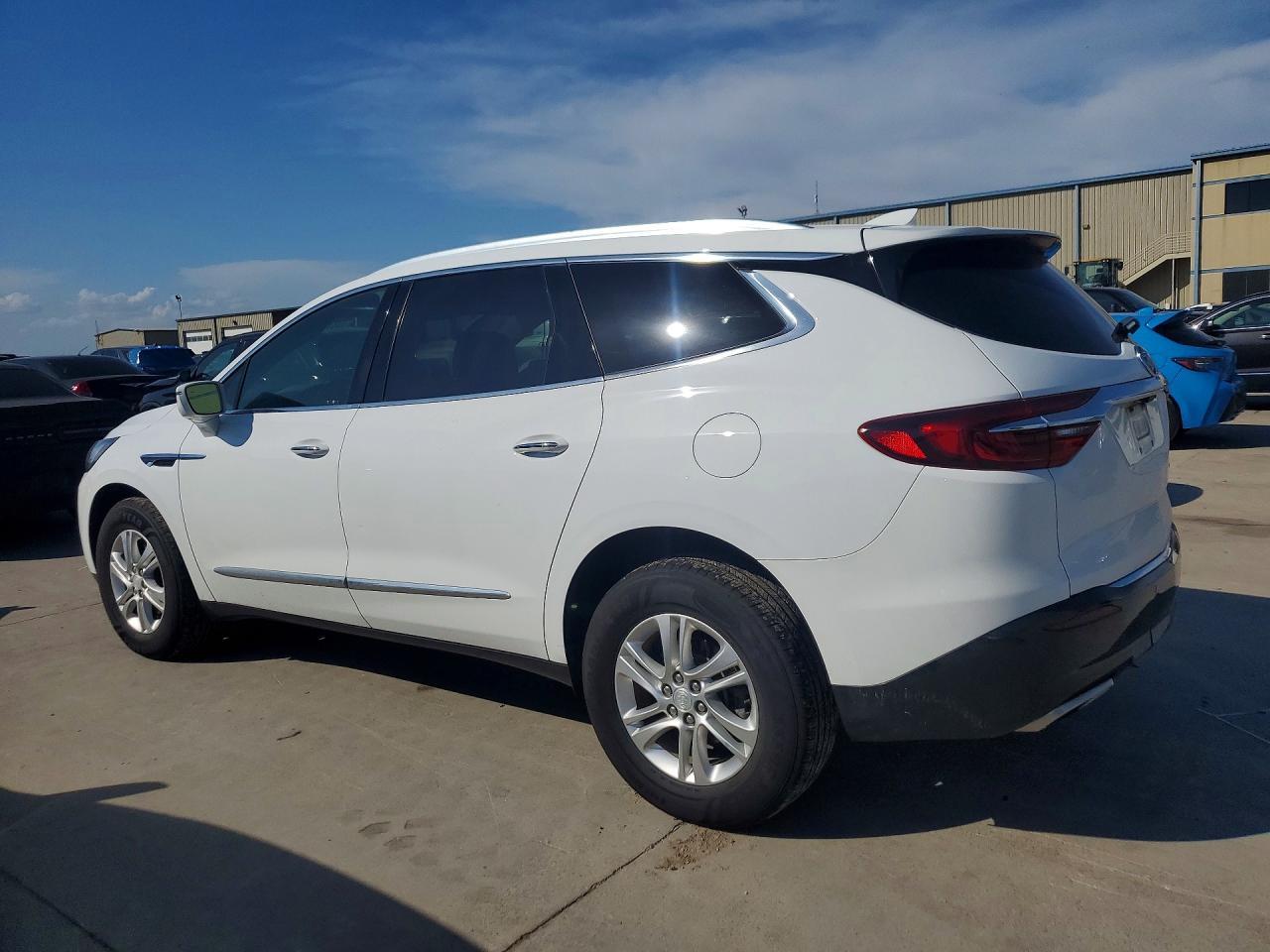 2019 Buick Enclave Premium - Фото 2
