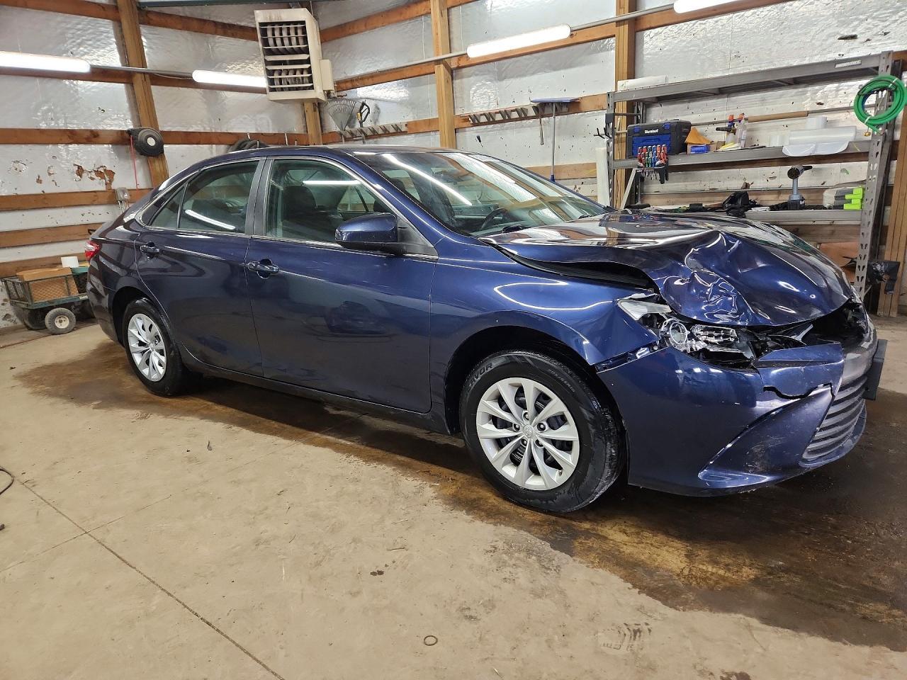2016 Toyota Camry Le - Image 4