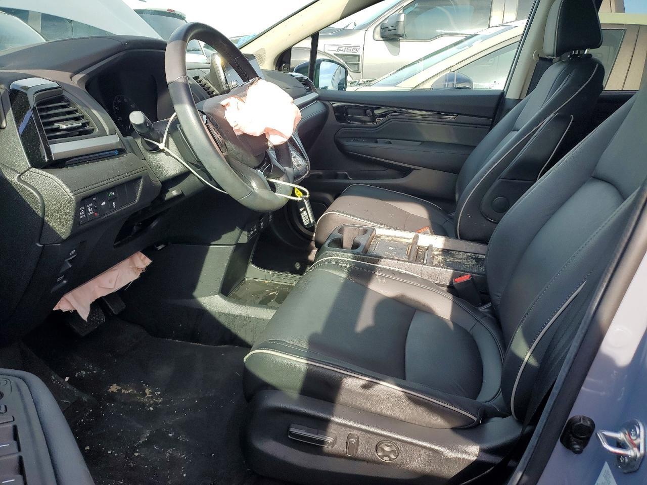 2025 Honda Odyssey Touring - Фото 7