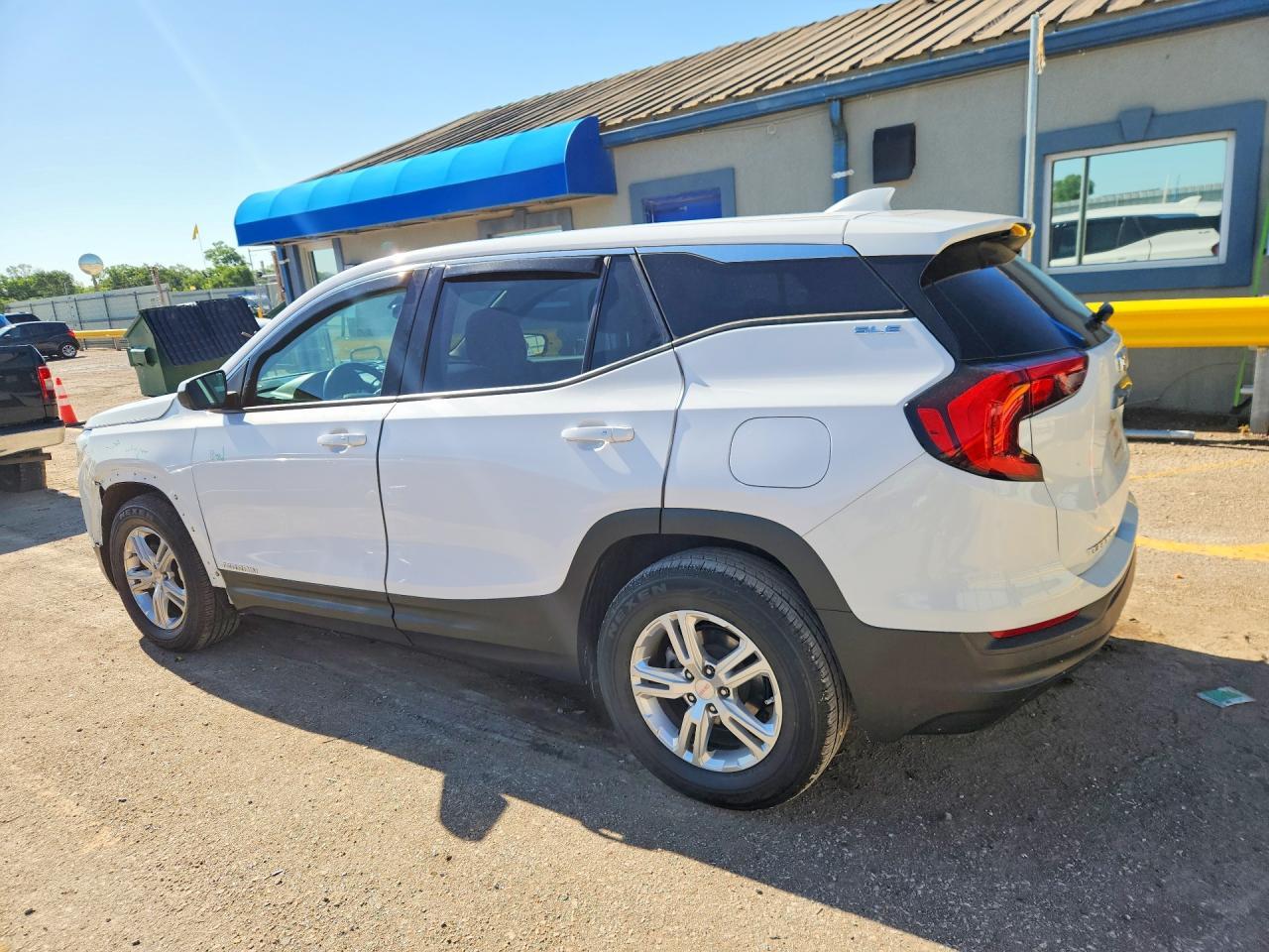 2018 GMC Terrain Sle - Image 2