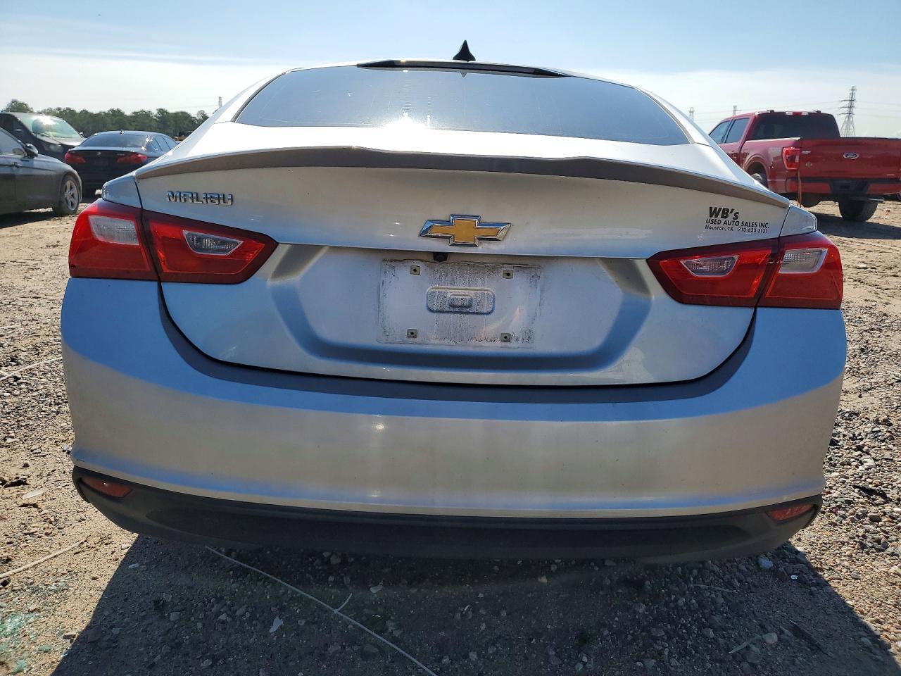 2018 Chevrolet Malibu Ls - Image 6