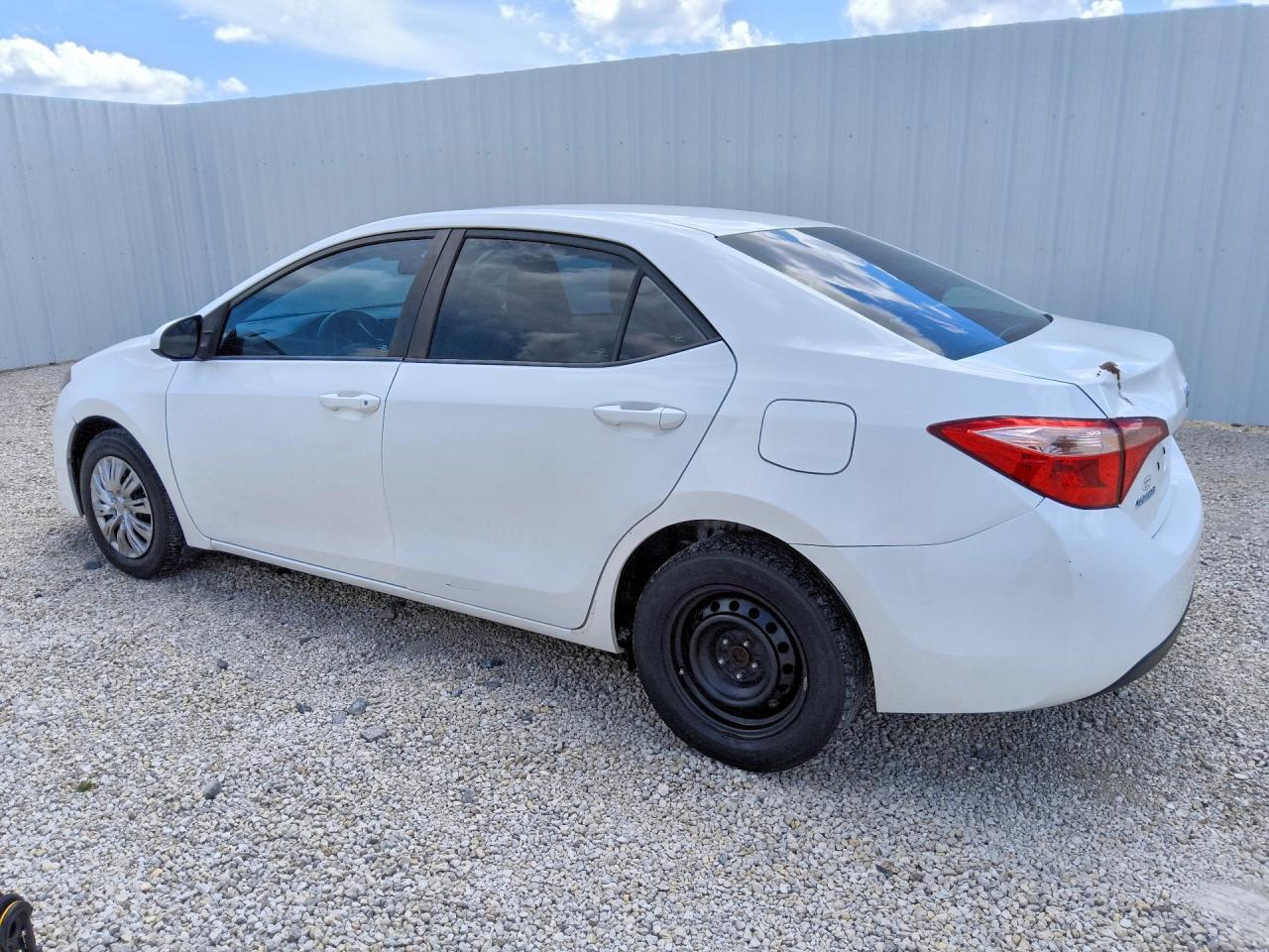 2017 Toyota Corolla L - Фото 2