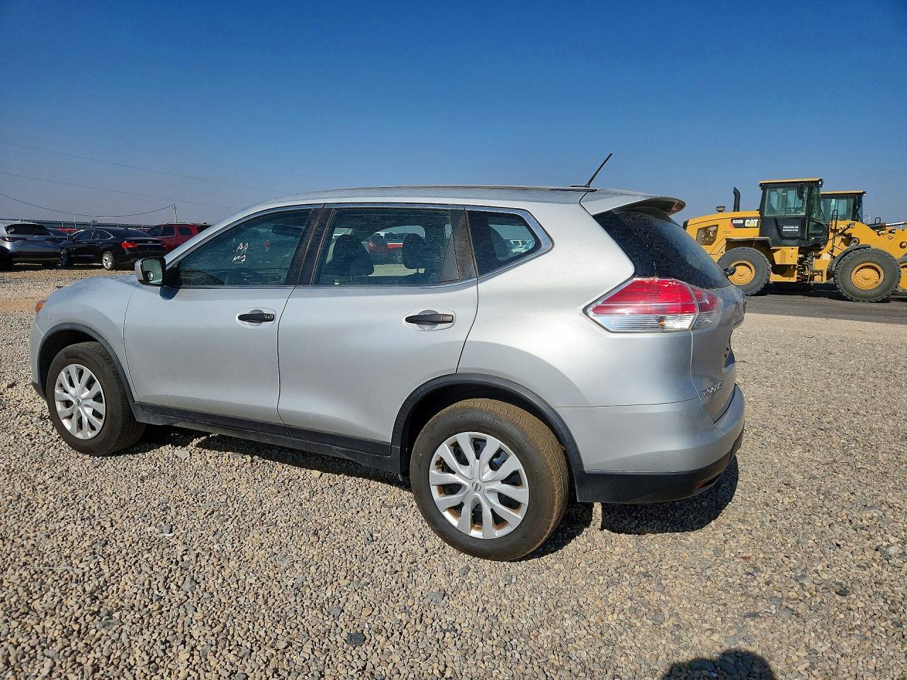 2016 Nissan Rogue S - Фото 2
