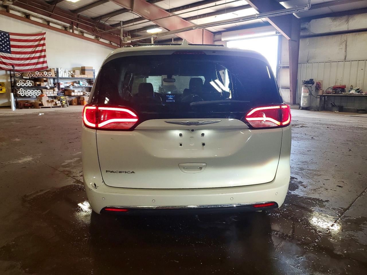 2019 Chrysler Pacifica Touring L - Фото 6