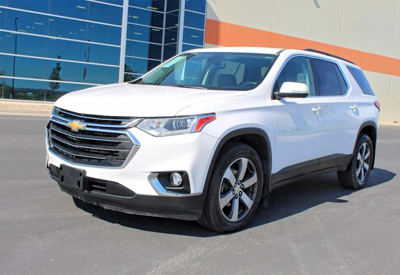 2019 Chevrolet Traverse Lt - Image 2