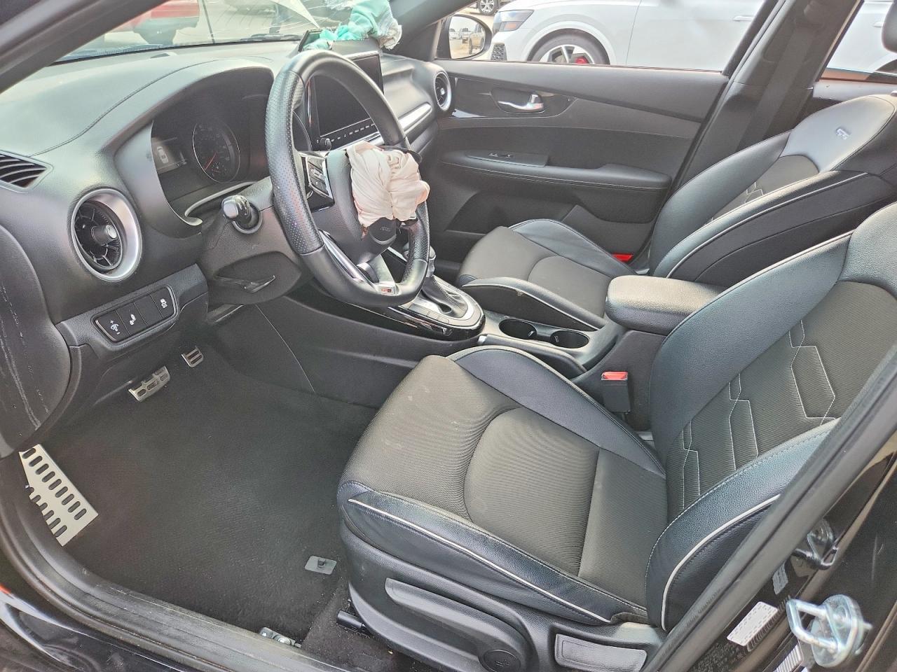2023 Kia Forte Gt Line - Фото 7