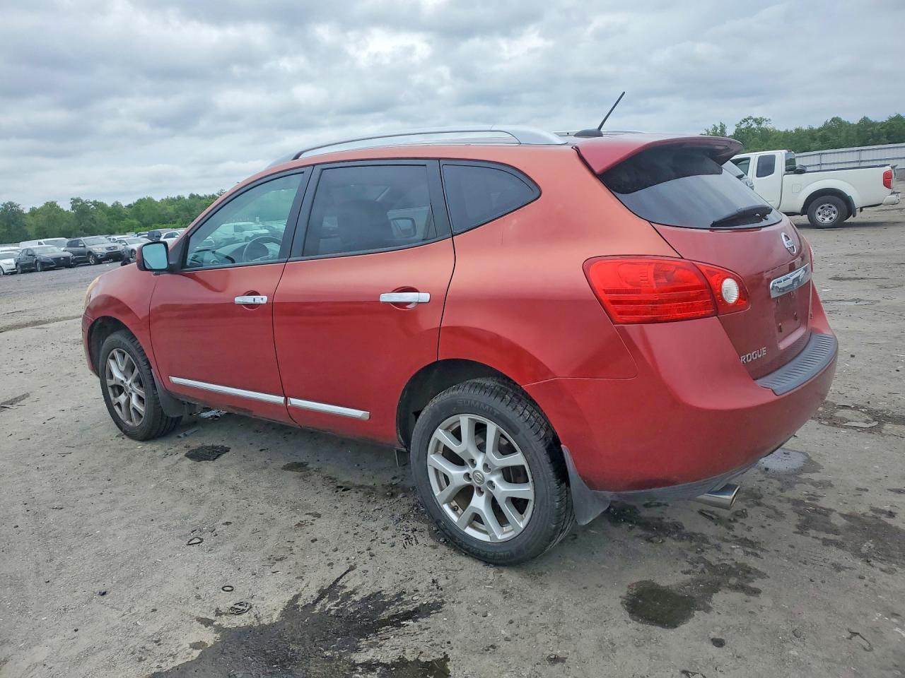 2011 Nissan Rogue S - Фото 2