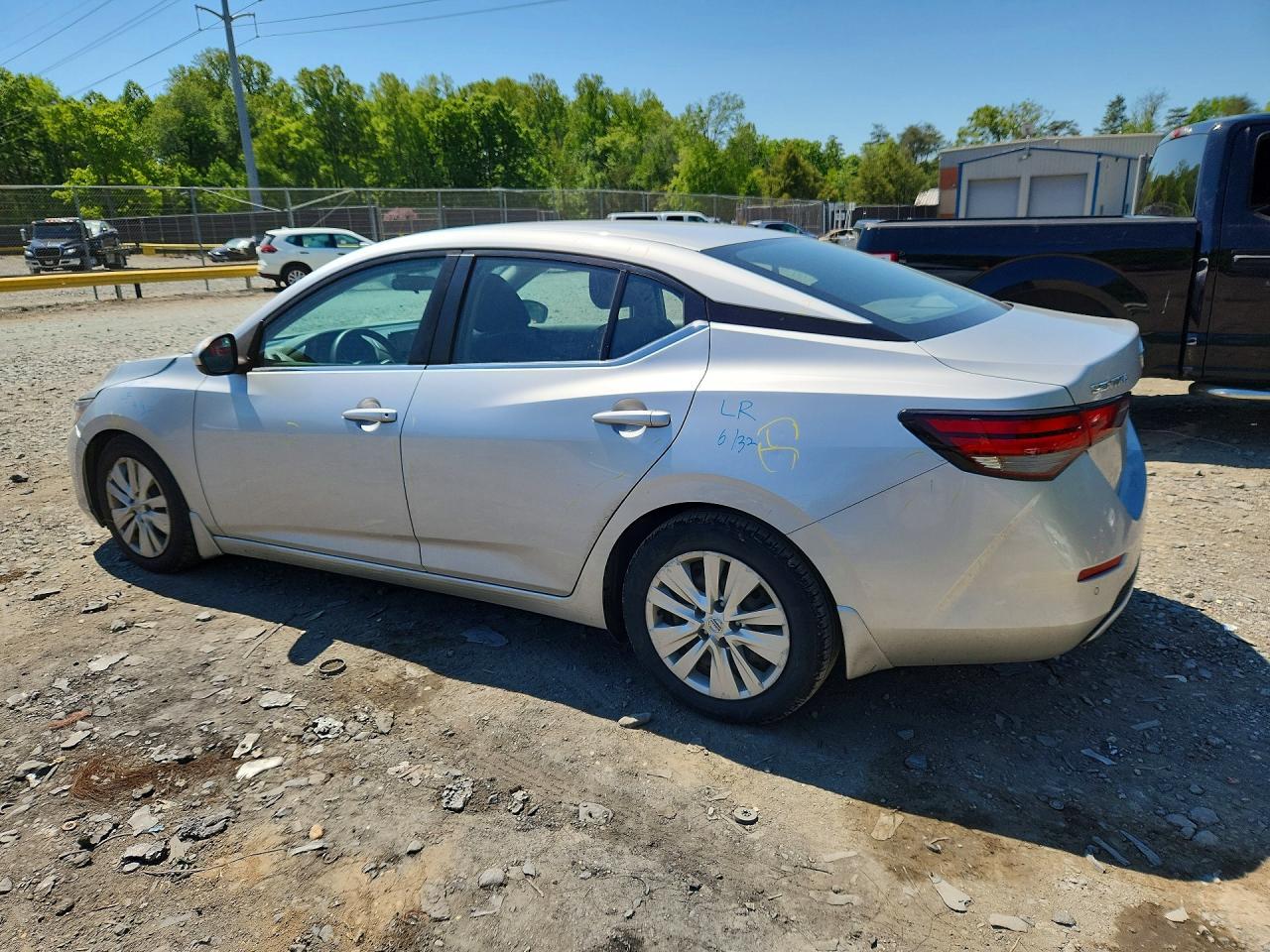 2021 Nissan Sentra S - Фото 2