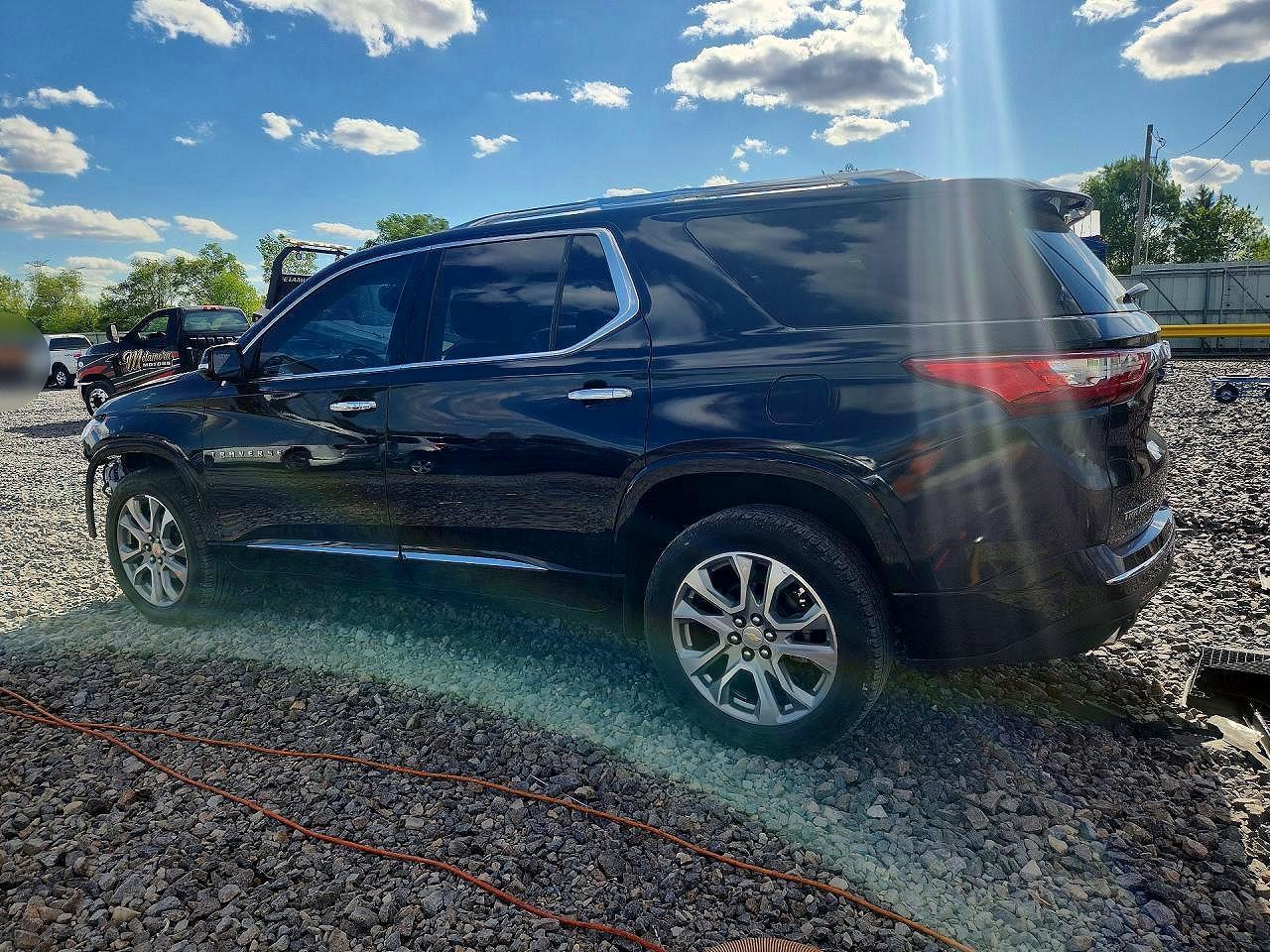 2020 Chevrolet Traverse Premier - Image 2