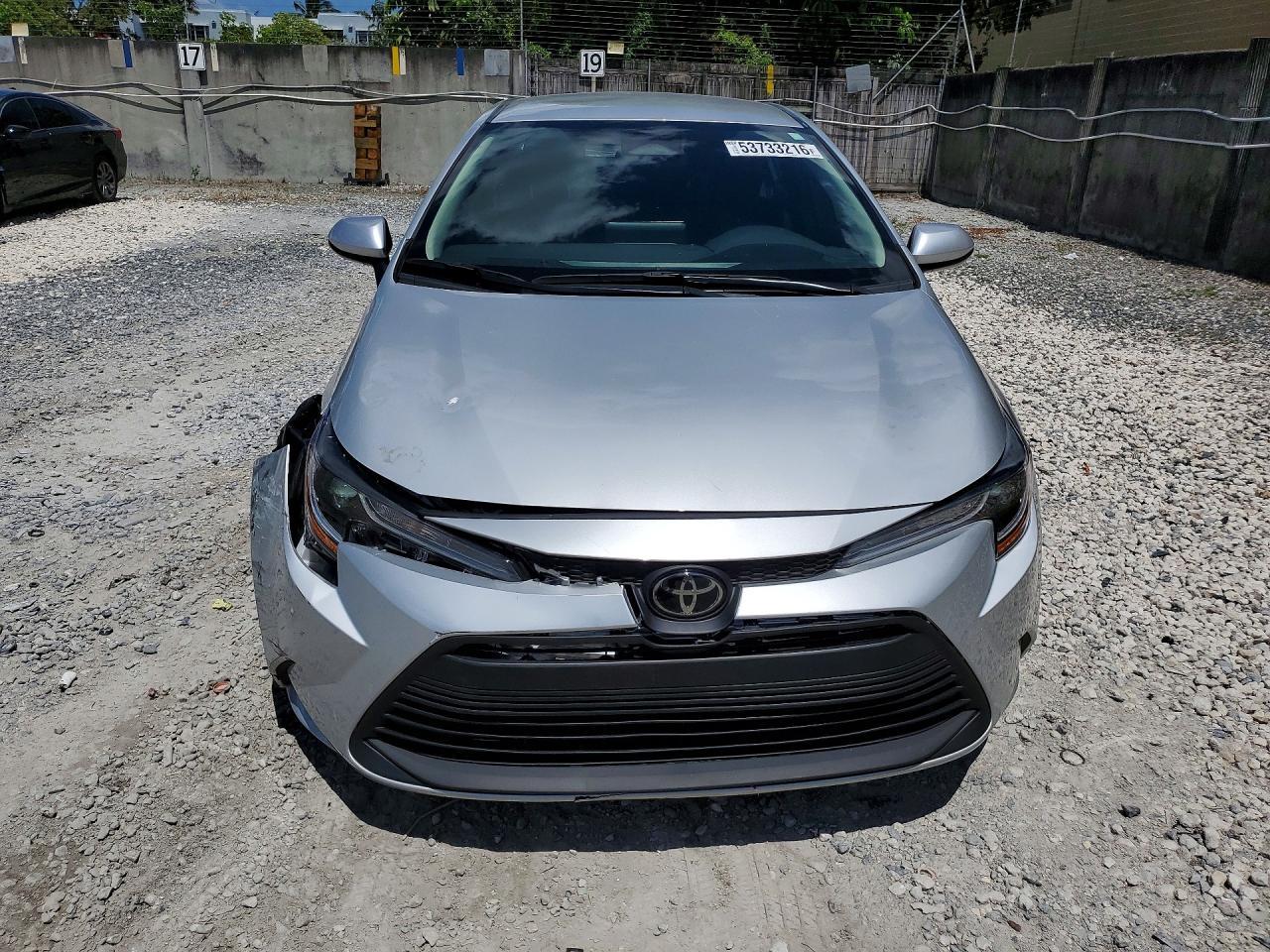 2025 Toyota Corolla Le - Image 5