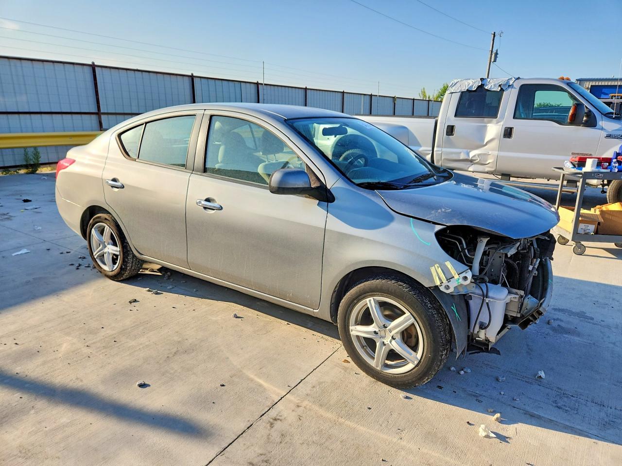 2012 Nissan Versa 1.6 S - Фото 4